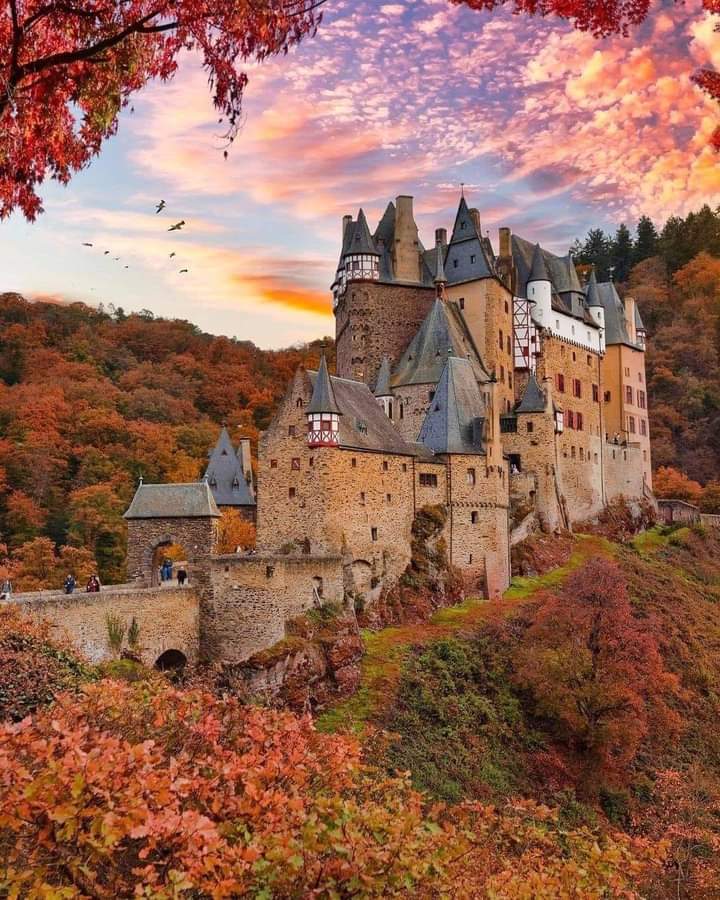 Обои на рабочий стол Hohenzollern castle / замок Гогенцоллерн ...