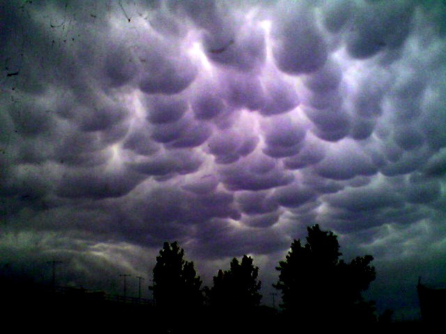 GISMETEO: Облака Ван Гога в небе — это ...