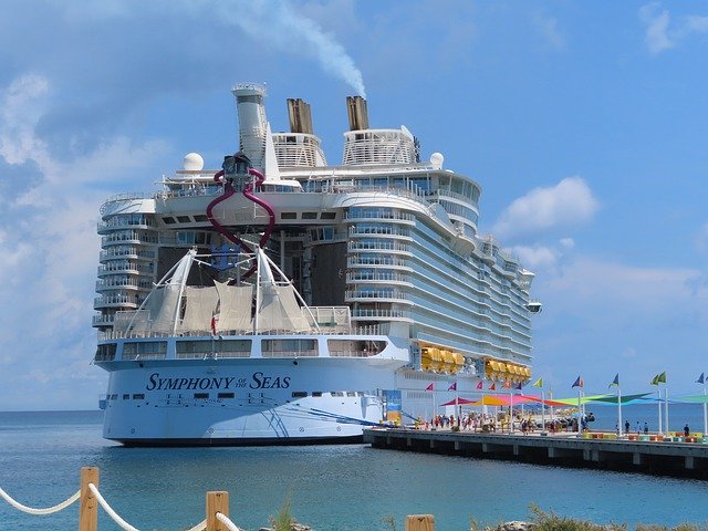 Самый большой круизный лайнер в мире Icon of the Seas скоро ...