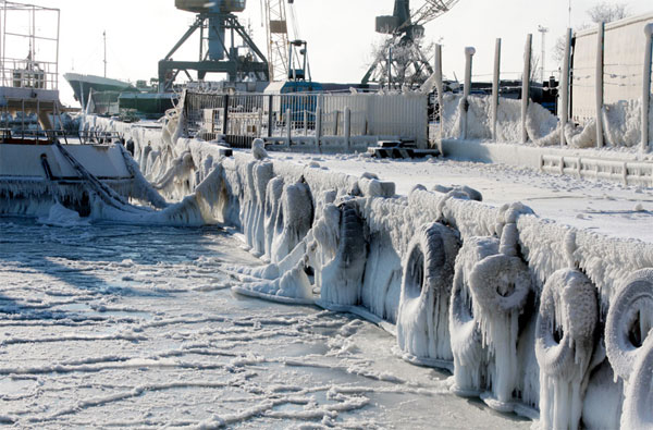 Замерзшее Черное море