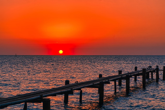 Закат над морем, Анапа. Черное море ...