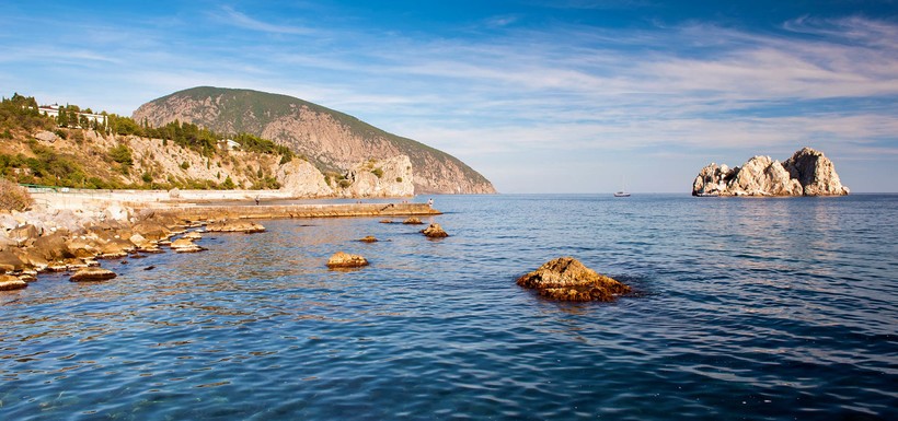 Камни. Солнце. И синее серое море: Персональные записи в ...