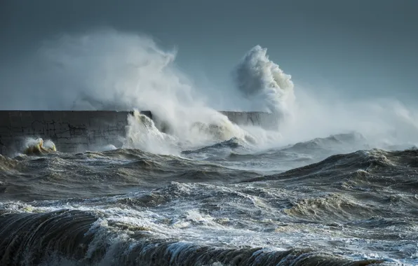 Скачать 1024x600 корабли, море, шторм ...