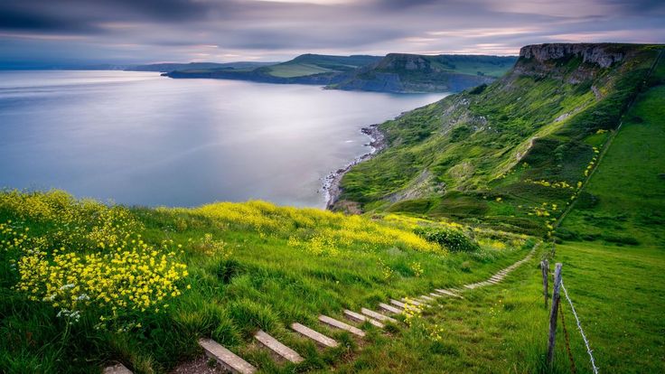 Красивые горы в Средиземном море. Морской пейзаж. Красивое ...