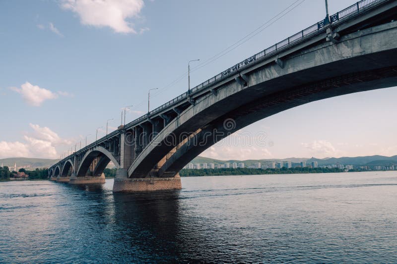 Красноярск окутал осенний туман — Новости Красноярска на ...