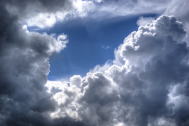 Free Sunny cloud-filled sky Image | Download at StockCake