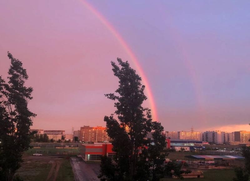 Розовый закат над Оренбургом: что за явление и какую погоду ...