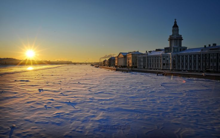 Обои зима, снег, закат, следы, мост ...