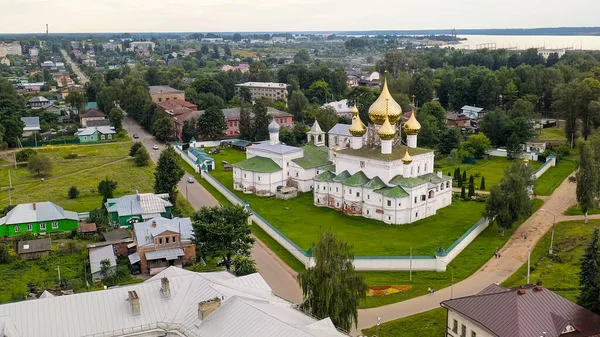 Волжская Ривьера | Отель в Угличе | Насладитесь золотой ...