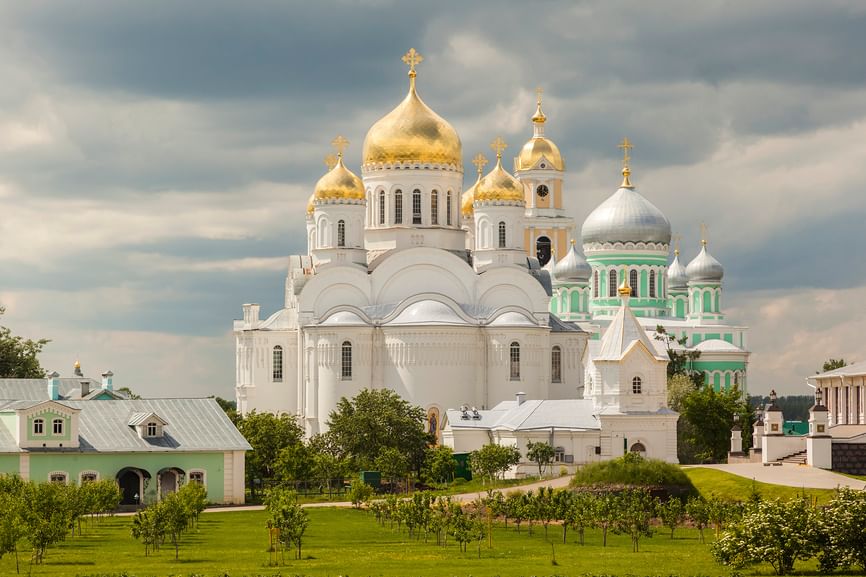 Дивеево в лицах. Праздники и будни ...