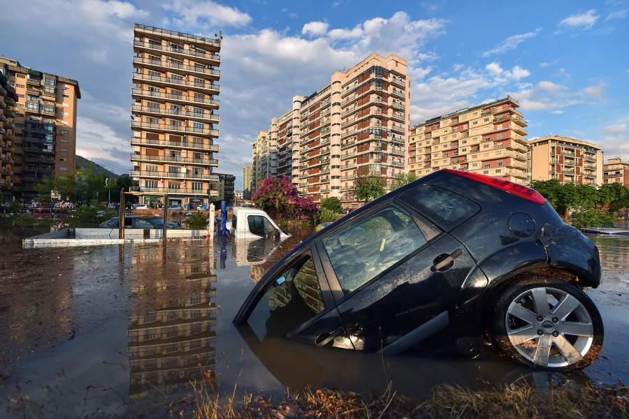 Фотография на тему Силуэт человека на фоне неба | PressFoto