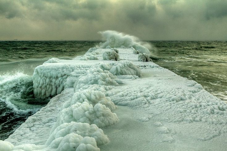 Черное море впервые за 30 лет покрылось льдом (фото) ᐈ ...