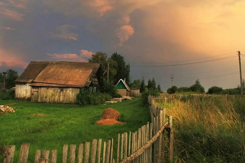 японская деревня с ручьем летом и ...