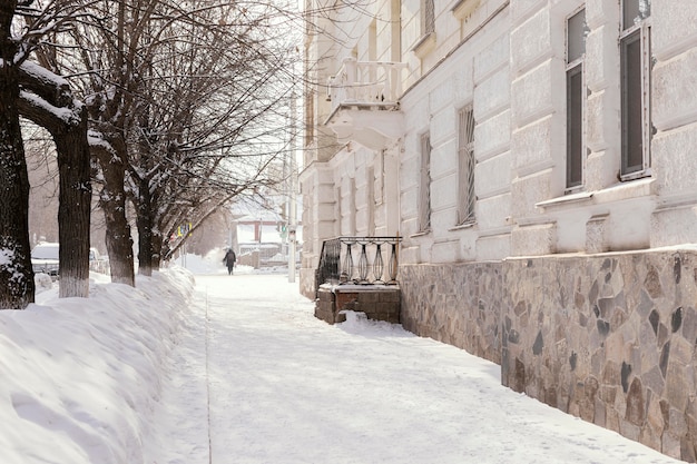 Обои зима, street, snow, улица, город, winter на рабочий стол