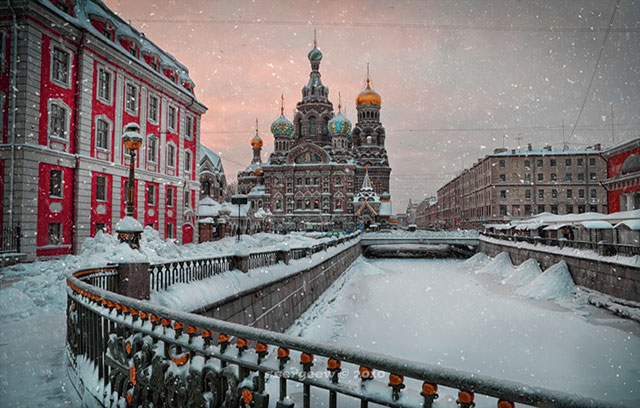 Холодно в городе! Куда сходить в Петербурге зимой