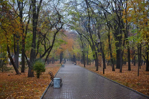 Осенний город рисунок. Скачать и распечатать