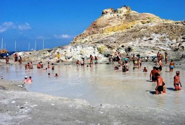 Лимончелло, древние башни и гроты с кристальной водой ...