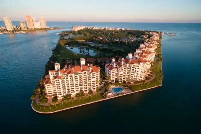 Palazzo Del Mare 7111-7193 Fisher Island Dr Miami Beach FL ...