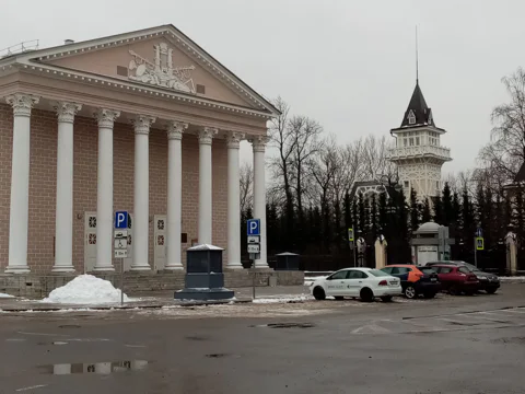 Прогулка на сапбордах по маршруту Каменный остров в Питере